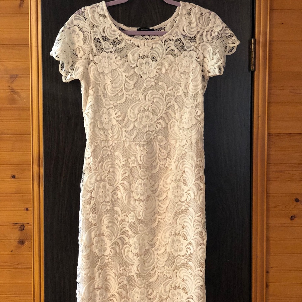 SOLD White dress, short; size Large- stretchy